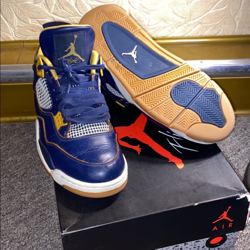 Air Jordan Retro 4 Dunk From Above